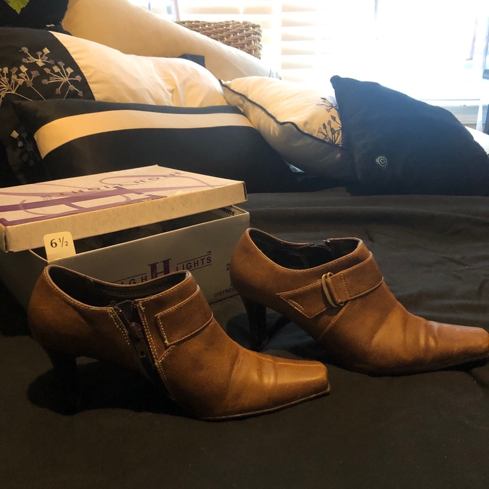 Booties, Vintage, Brown, Size 6 1/2